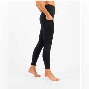 NWT Zyia Black Pocket Light n Tight Hi-Rise 7/8 24”